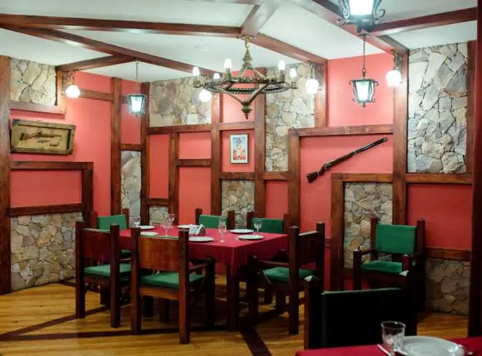 Restaurant interior design with welcoming dining spaces